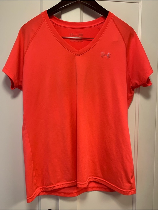Under Armour Tops - Under Armour Women’s V-Neck Short Sleeve Top - Coral/Neon